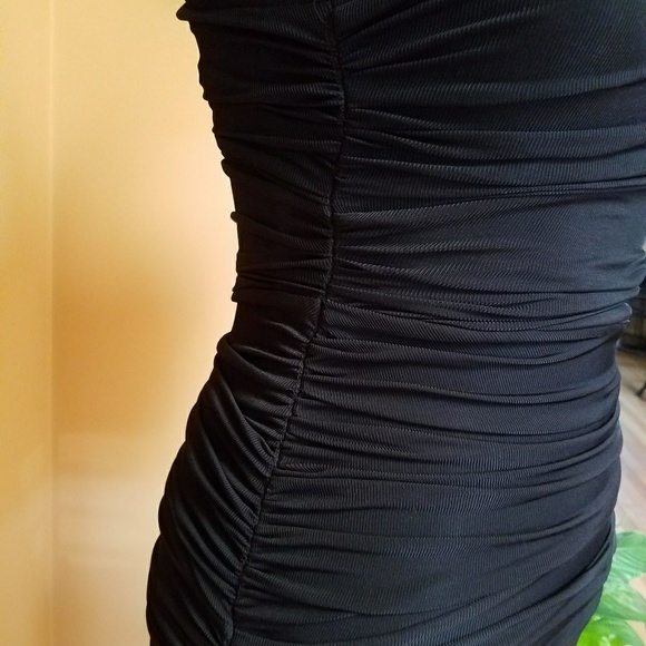 (SOLD) LITTLE BLACK DRESS - Picture 7 of 8